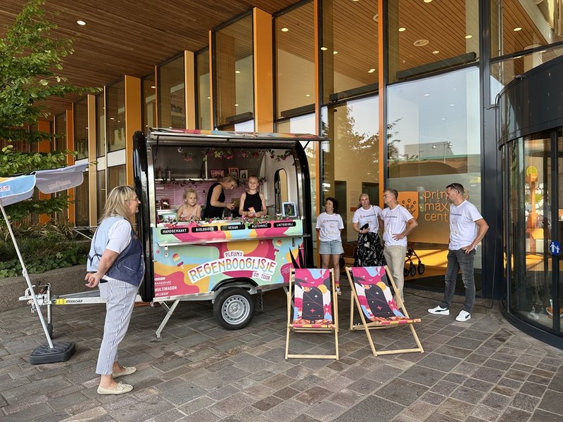 Drukwerkdeal steunt Prinses Maxima Centrum met Pleun’s Regenboogijsjes
